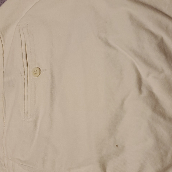 NYDJ SZ 16,White Bermuda shorts, see pics,pockets front and back - Picture 6 of 9